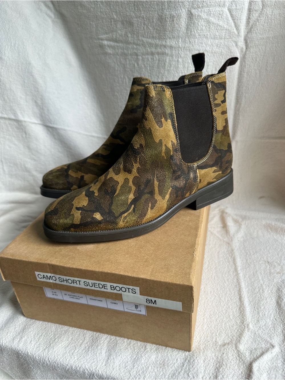 Anthropologie BT Anthro flat Chelsea boots camo size 8 US 38 EU